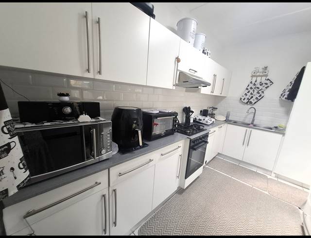 2 BEDROOM TOWNHOUSE FOR SALE IN UVONGO
